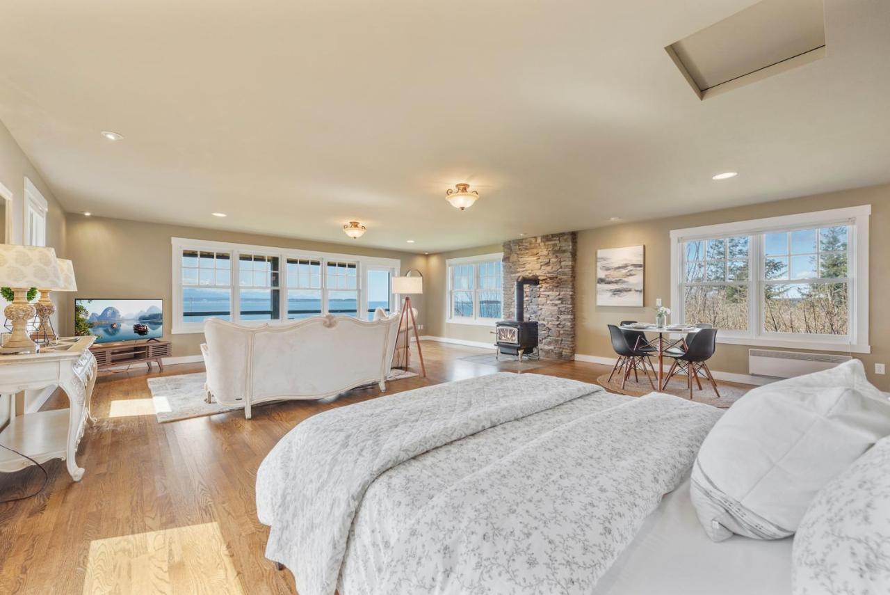 @ Marbella Lane - Waterfront Studio Whidbey Island Apartment Coupeville Exterior photo