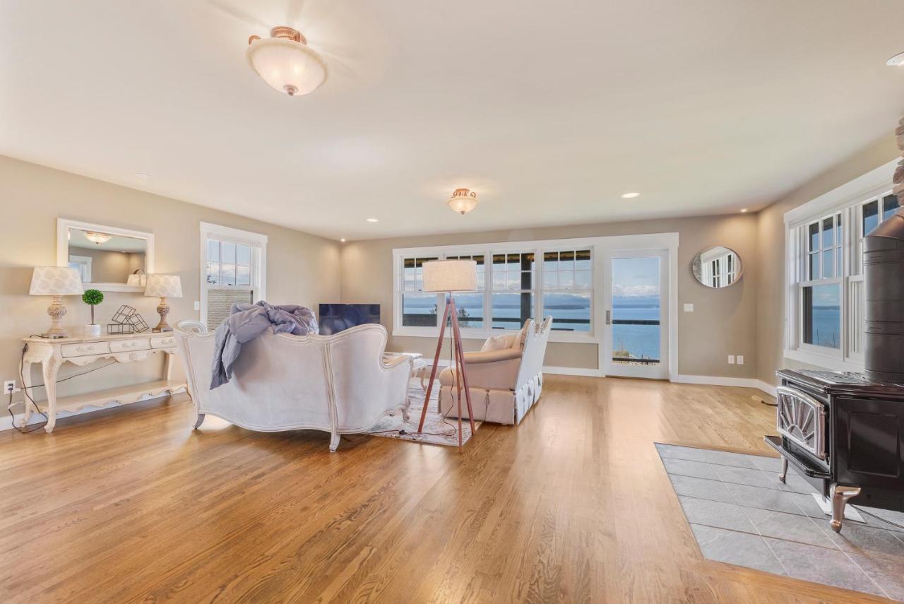 @ Marbella Lane - Waterfront Studio Whidbey Island Apartment Coupeville Exterior photo